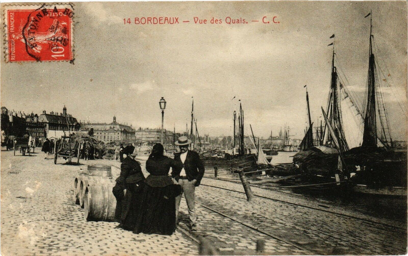Carte postale ancienne Bordeaux - Vue des quais à Bordeaux