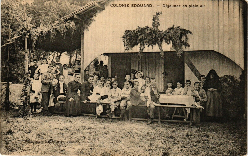 Carte postale ancienne Colonie edouard - Dejeuner en plein air