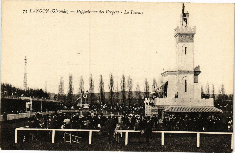 Carte postale ancienne Langon - Hippodrome des vergers à Langon