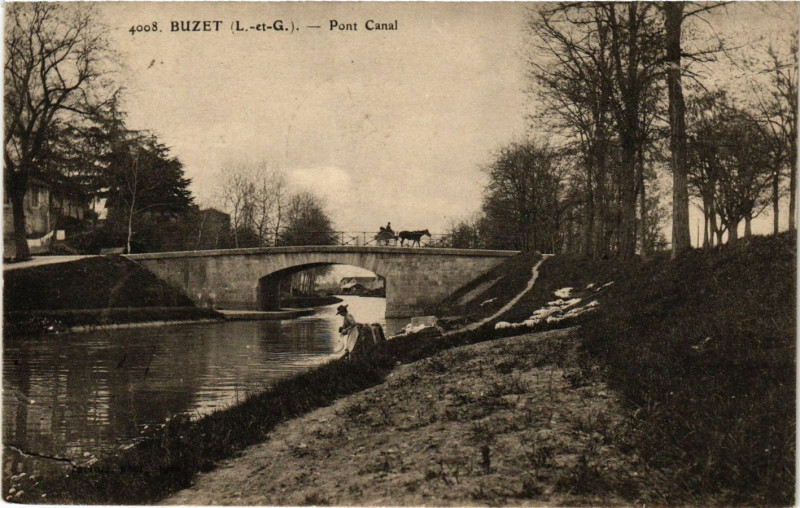 Carte postale ancienne Buzet - Pont Canal