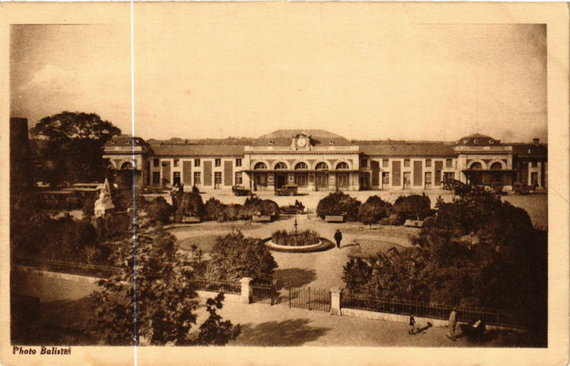 Carte postale ancienne Marmande - La Gare - Le Square à Marmande