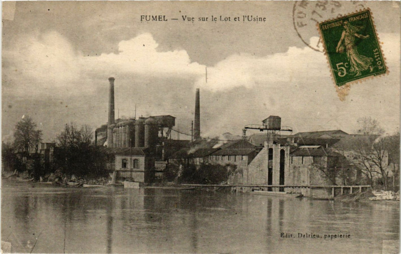 Carte postale ancienne Fumel - Vue sur le Lot et l'Usine à Fumel