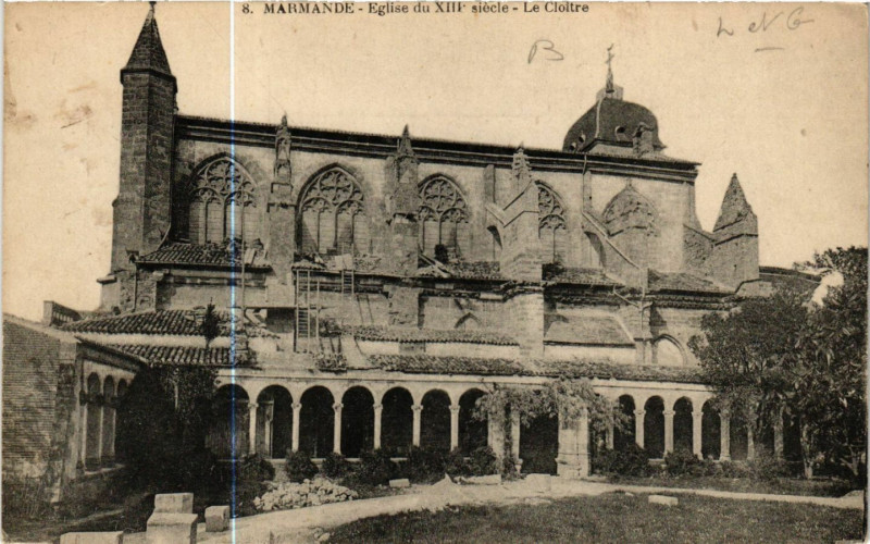 Carte postale ancienne Marmande - Eglise du Xiii siecle - Le Cloitre à Marmande