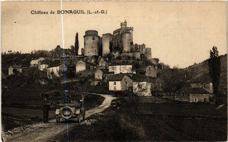 Carte postale ancienne Bonaguil - Chateau de Bonaguil