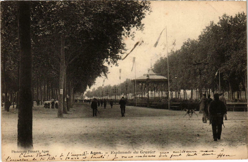 Carte postale ancienne Agen Esplanade du Grevier à Agen