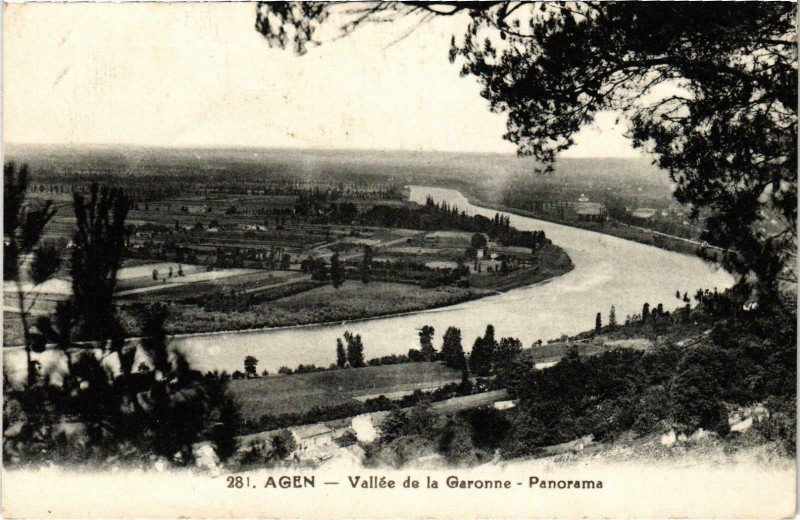 Carte postale ancienne Agen vallée de la Garonne Panorama à Agen