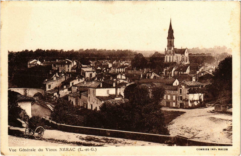 Carte postale ancienne Vue ggénérale du Vieux Nerac Lot et Garonne à Nérac