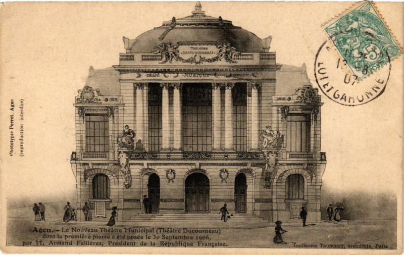 Carte postale ancienne Agen - Le Nouveau Théatre Municipal (Théatre Ducourneau) dans à Agen