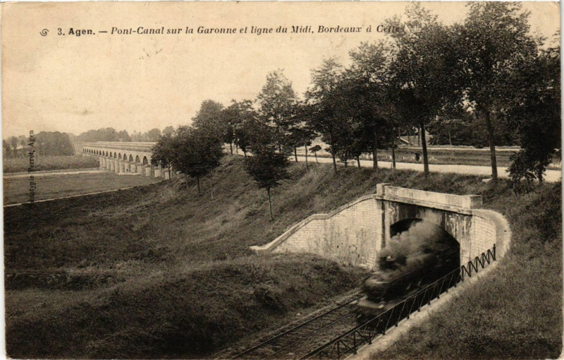 Carte postale ancienne Agen - Pont-Canal sur la Garonne et ligne du Midi Bordeaux a Cette à Agen