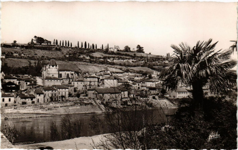 Carte postale ancienne Port-Sainte-Marie (L.-&-G.) - Vue artistique sur une partie de à Port-Sainte-Marie