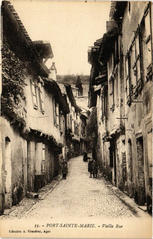 Carte postale ancienne Port-Sainte-Marie - Vieille Rue à Port-Sainte-Marie