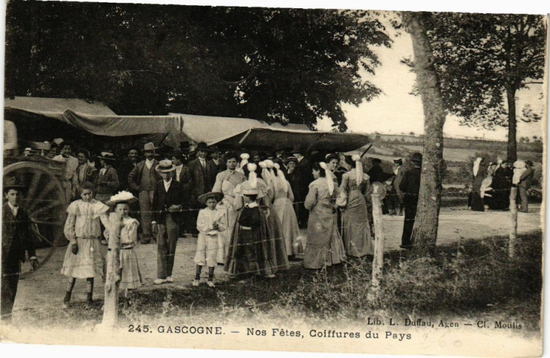 Carte postale ancienne Gascogne - Nos Fetes Coiffures du Pays