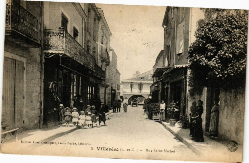 Carte postale ancienne Villereal-Rue Saint-Michel à Villeréal