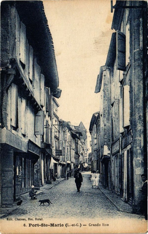Carte postale ancienne Port Sainte-Marie-Grande Rue à Port-Sainte-Marie