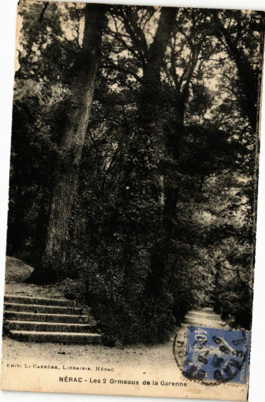 Carte postale ancienne Nerac-Les 2 Ormeaux de la Garenne à Nérac