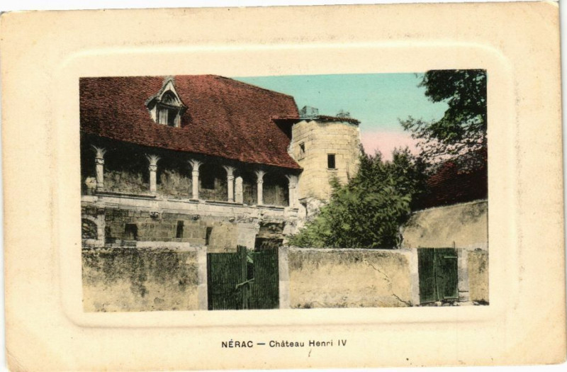 Carte postale ancienne Nerac-Chateau Henri Iv à Nérac