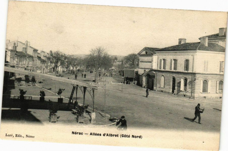 Carte postale ancienne Nerac-Allées d'Albret à Nérac
