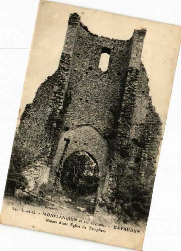 Carte postale ancienne Monflanquin et ses Env.-Gavaudun. Ruines d'une Eglise à Monflanquin