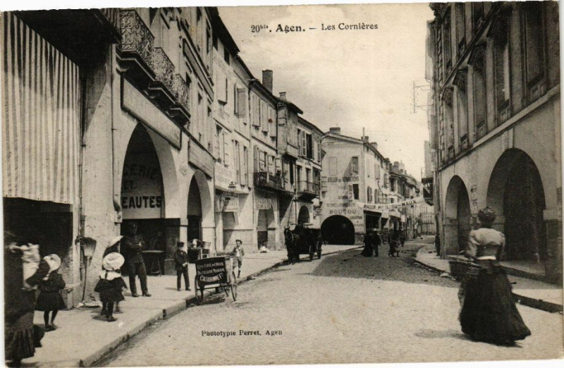 Carte postale ancienne Agen-Les Cornieres à Agen