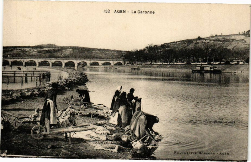 Carte postale ancienne Agen-La Garonne à Agen