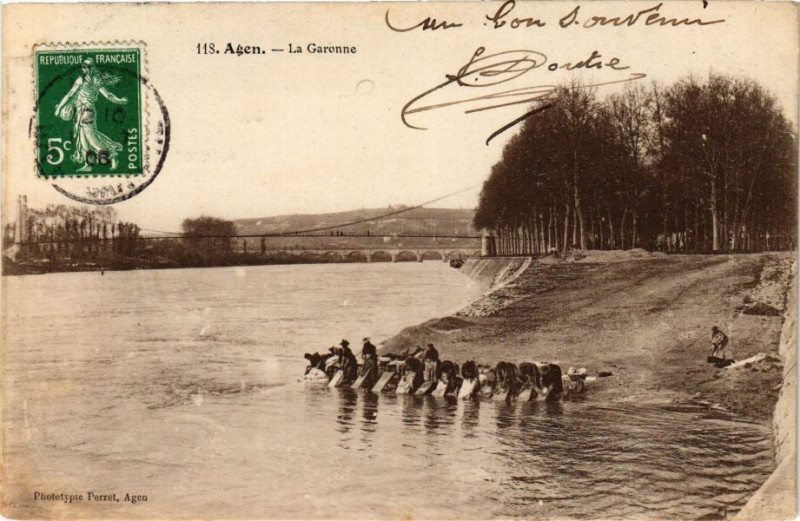 Carte postale ancienne Agen-La Garonne à Agen