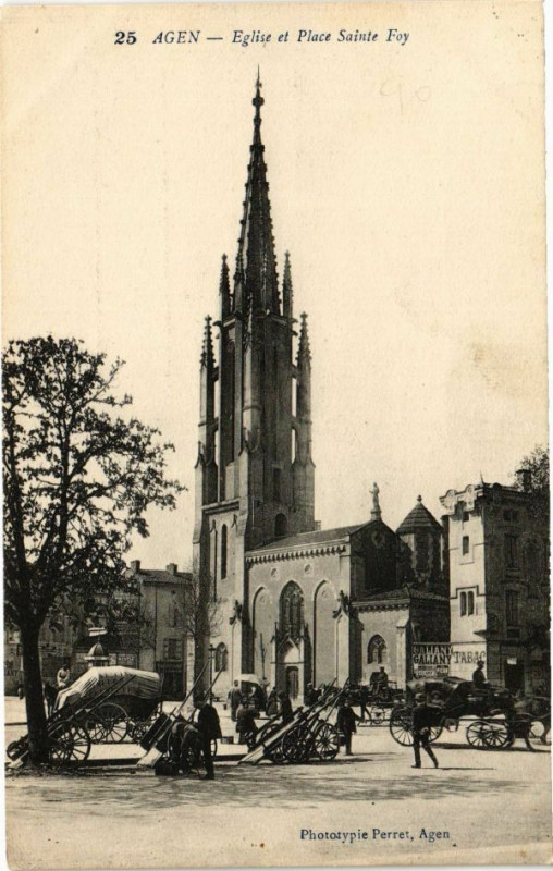 Carte postale ancienne Agen-Eglise et Place Sainte-Foy à Agen