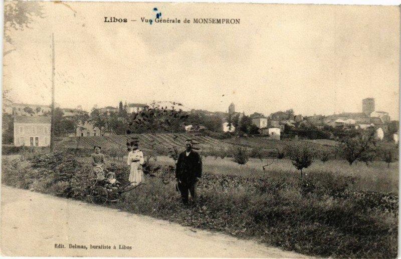 Carte postale ancienne Libos - Vue générale de Monsempron