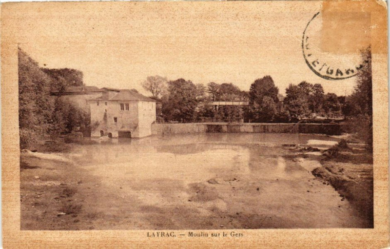 Carte postale ancienne Layrac - Moulin sur le Gers à Layrac