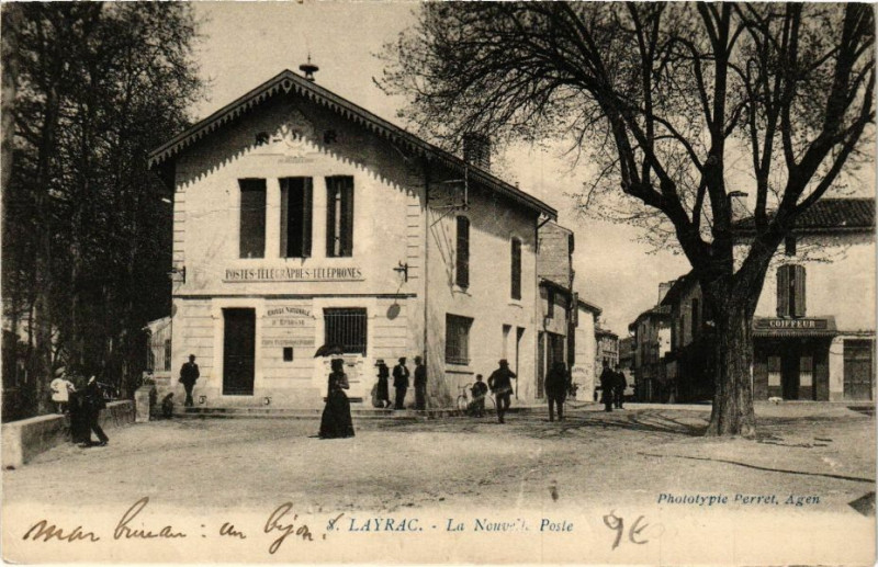 Carte postale ancienne Layrac - La Nouveil Poste à Layrac
