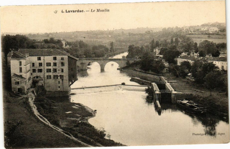 Carte postale ancienne Lavardac - Le Moulin à Lavardac
