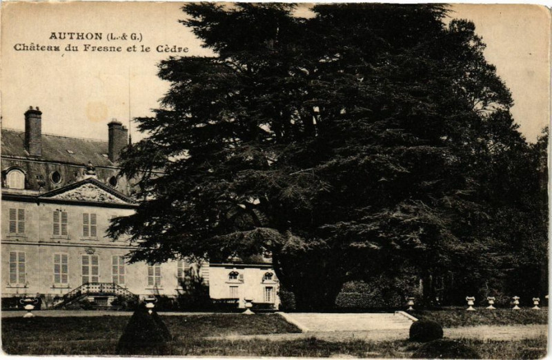 Carte postale ancienne Authon (L. & G.) - Chateau du Fresne et le Cedre