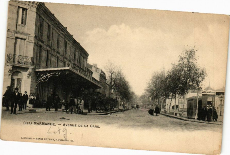Carte postale ancienne Marmande - Avenue de la Gare à Marmande