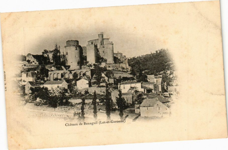 Carte postale ancienne Chateau de Boneguil (Xiv siecle)