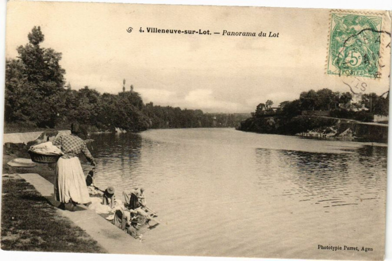 Carte postale ancienne Villeneuve-sur-Lot-Panorama du Lot à Villeneuve-sur-Lot