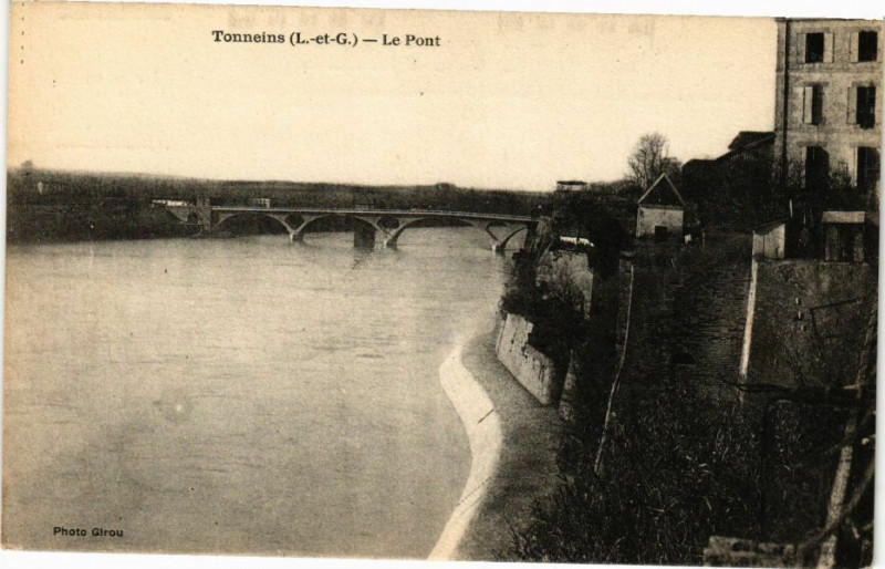 Carte postale ancienne Tonneins-Le Pont à Tonneins