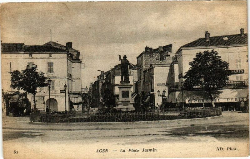 Carte postale ancienne Agen-La Place Jasmin à Agen
