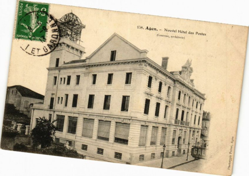 Carte postale ancienne Agen - Nouvel Hotel des Postes à Agen