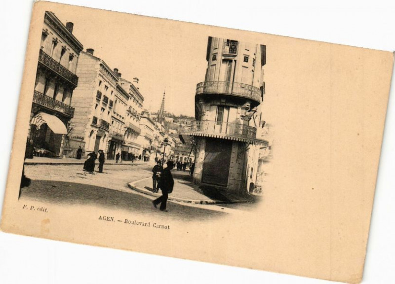 Carte postale ancienne Agen - Boulevard Carnot à Agen