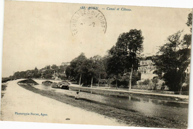 Carte postale ancienne Agen - Canal et Coteau à Agen