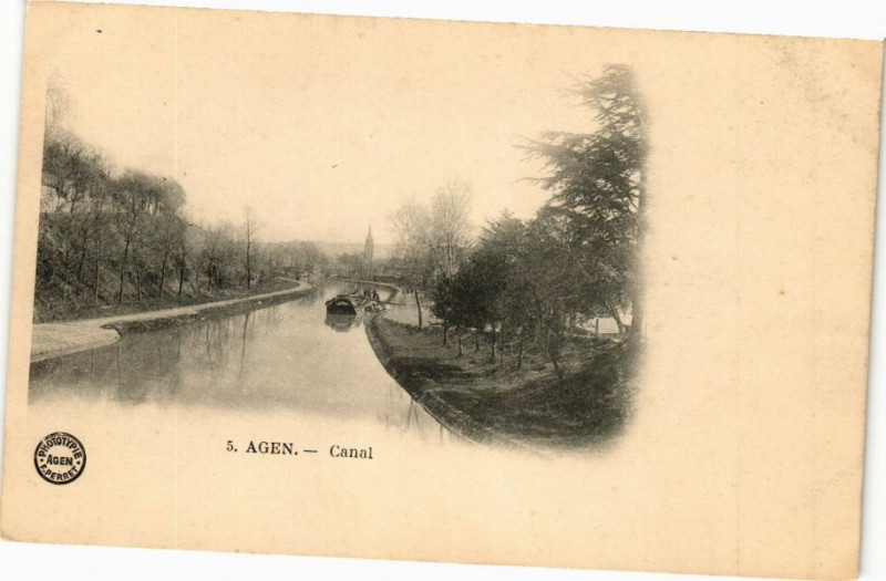Carte postale ancienne Agen - Canal à Agen