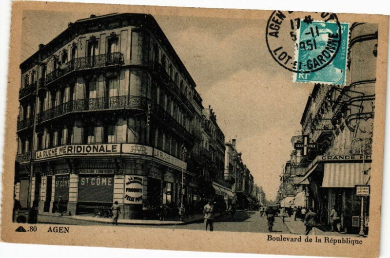 Carte postale ancienne Agen - Boulevard de la Republique à Agen