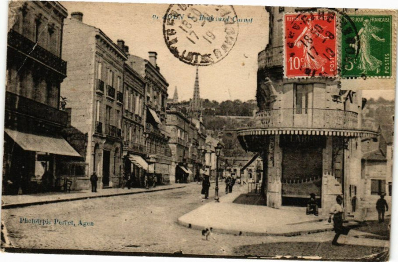 Carte postale ancienne Agen - Boulevard Carnot à Agen