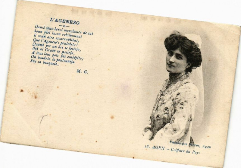 Carte postale ancienne Agen - Coiffure du Pays à Agen