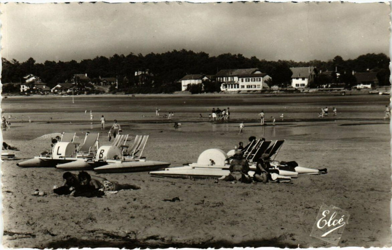 Carte postale ancienne Hossegor - La Plage du Lac - Les Villas