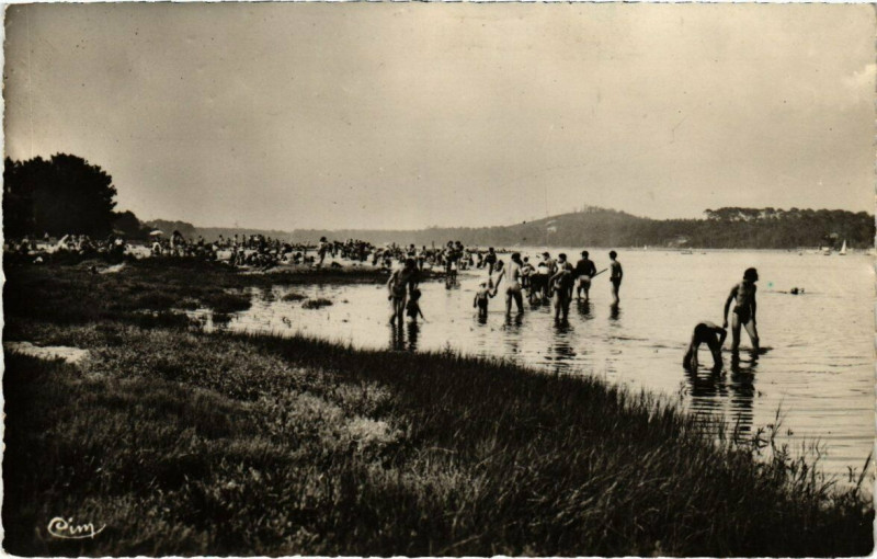 Carte postale ancienne Hossegor - La Plage Blanche