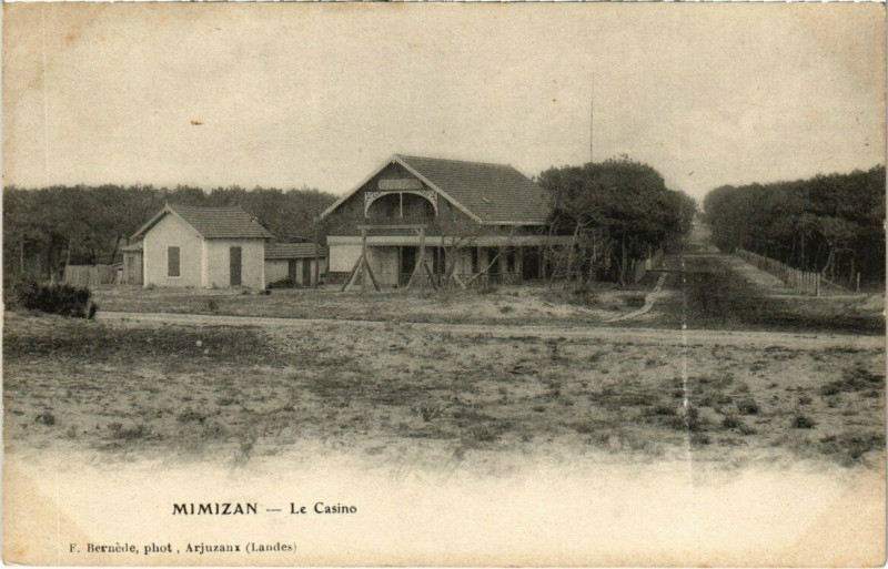 Carte postale ancienne Mimizan - Le Casino à Mimizan