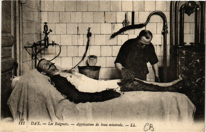 Carte postale ancienne Dax - Les Baignots - Application de Boue Minerale à Dax