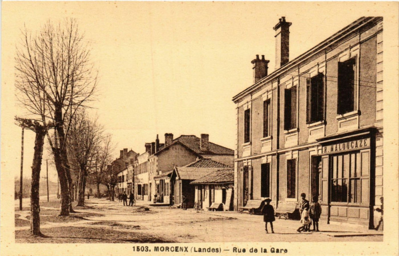 Carte postale ancienne Morcenx - Rue de la Gare - Landes