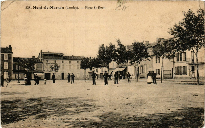 Carte postale ancienne Mont-de-Marsan - Place Saint-Roch à Mont-de-Marsan