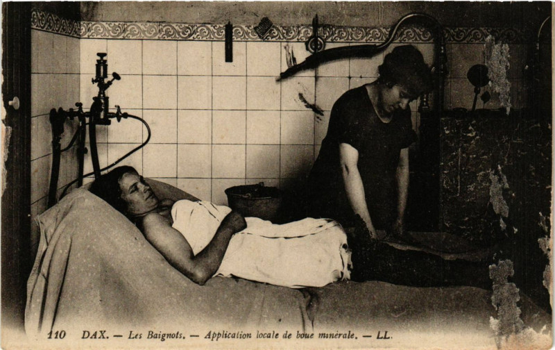 Carte postale ancienne Dax - Les Baignots - Application Locale de Boue Minerale à Dax